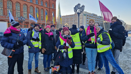 Streikende der gkl berlin vor dem Roten Rathaus